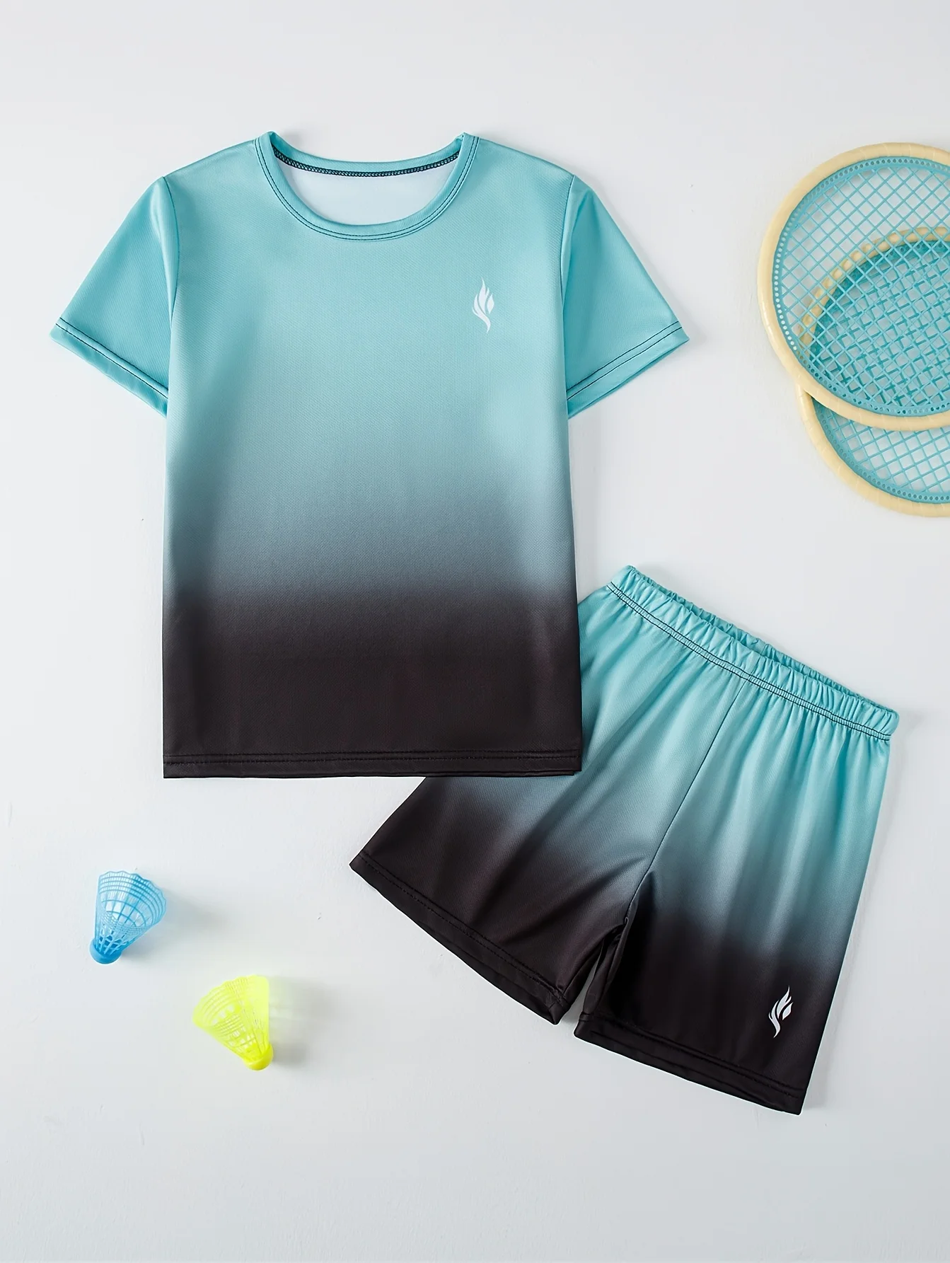 

2026 Summer New Men Teal Black Gradient Athletic Shorts Y2K Oversized Casual Suit Suitable for Daily and Training Wear