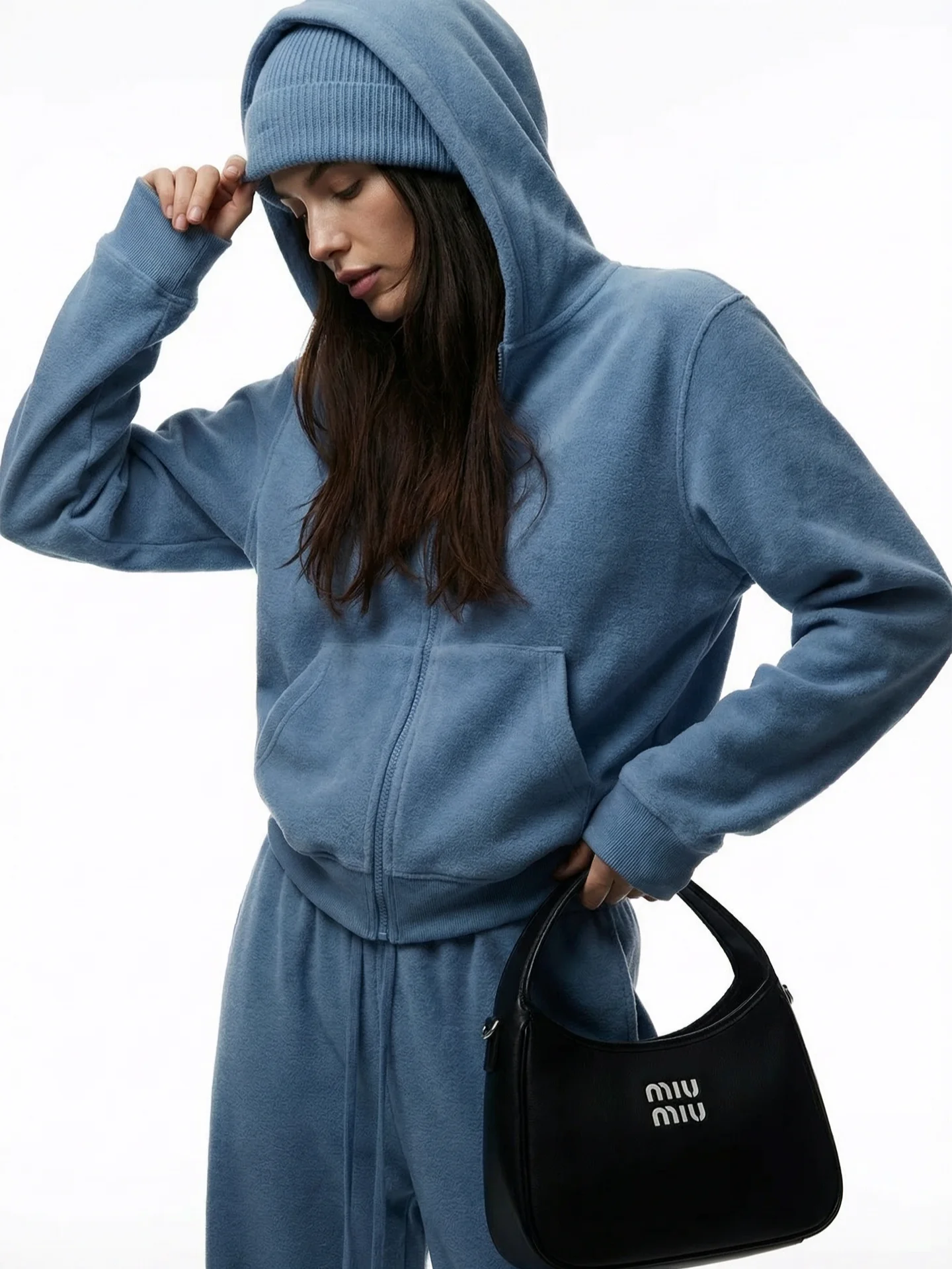 

Высококачественный утепленный спортивный костюм-двойка для женщин: комфортный, свободный крой, уличный стиль