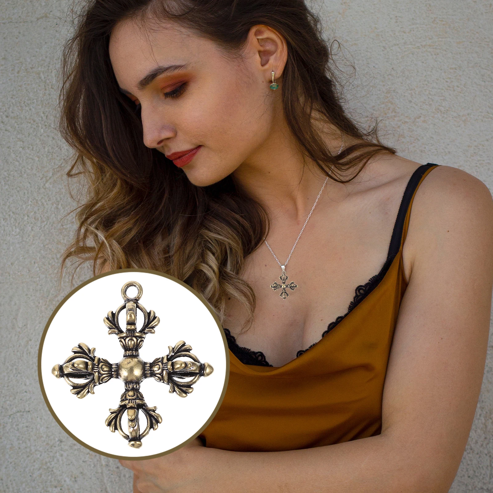 

2pcs Brass Cross Vajra Demon Subduing Pestle Pendant Charm Necklace Small Jewellery Craft Decorative Ornament Tibetan