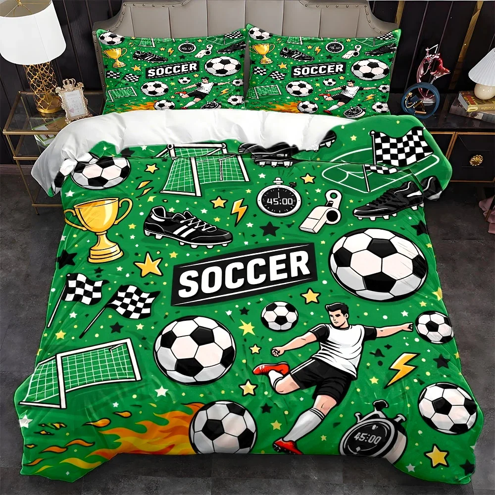 Ensemble de housse de couette sur le thème du football, 3 pièces (1 housse de couette + 2 taies d'oreiller), ensemble de housse de couette pour grand lit double, adapté à toutes les saisons, lavable en machine, fermeture éclair invisible, adapté pour la maison, le dortoir, la chambre principale, la chambre d'invités, éléments de football imprimés, comprend des motifs de but de football, de chaussures de football, de trophées, literie de style sportif énergique, crée un espace de sommeil dédié aux fans de football, impression plate 2D.