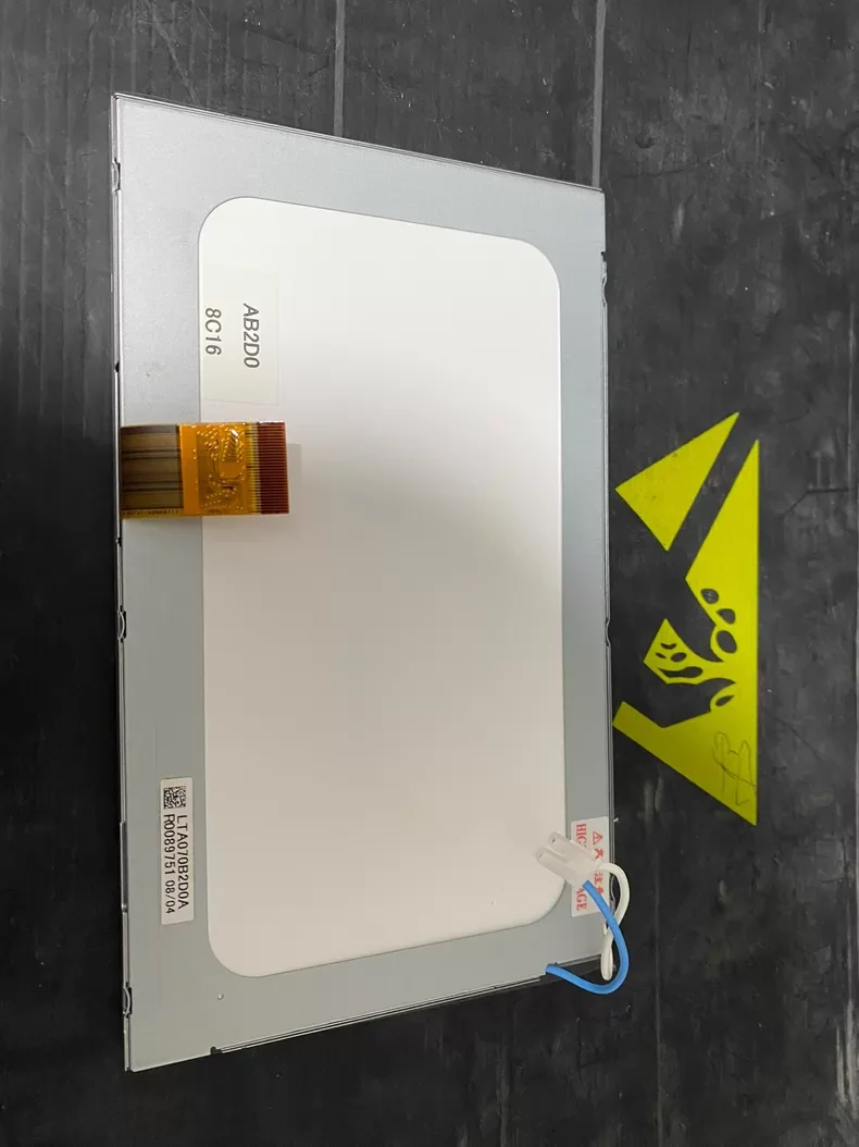 

7-inch LTA070B2D0A liquid crystal display