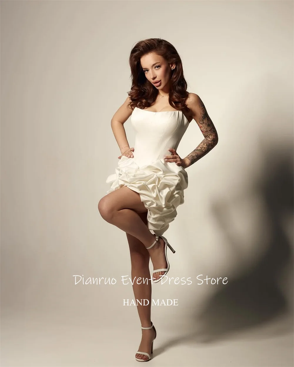 ชุดเดรสออกงาน Dianruo ผ้าซาตินจับจีบ สายเดี่ยว ไม่มีแขน แบบมินิ ชุดเดรสงานเลี้ยง ชายกระโปรงระบาย ปี 2025 รับตัดตามสั่ง