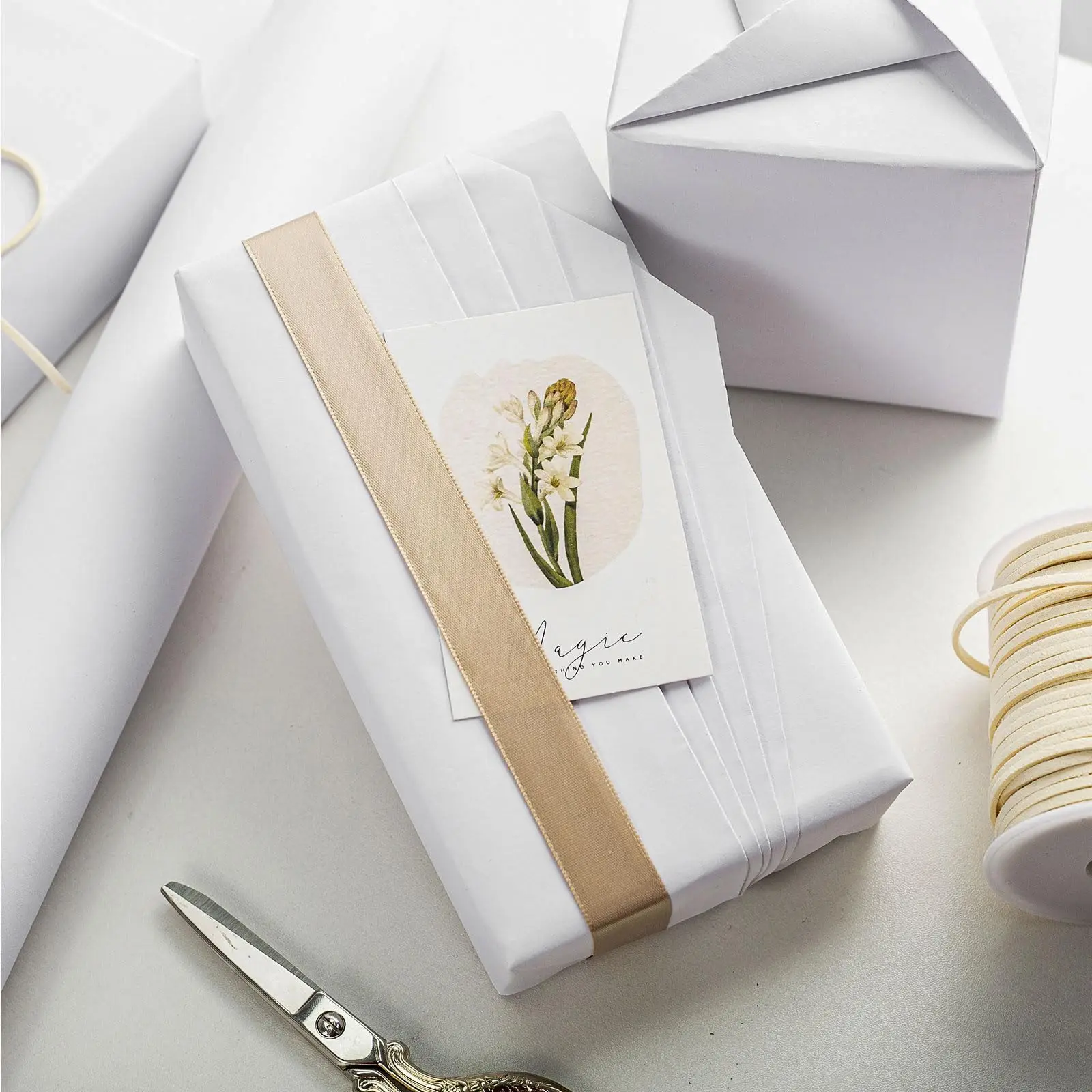 Promotion White environment-friendly Kraft paper shipping gift packaging，Scrapbooking, and Origami Art Decoration