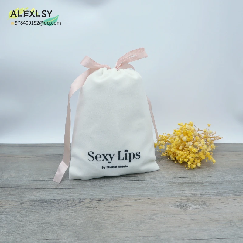 

Velvet Gift Bags Jewelry Ribbon Logo Dust Sack 9x12cm 10x15cm 12x15cm pack of 50 Eyelashes Makeup Lipstick Drawstring Pouches