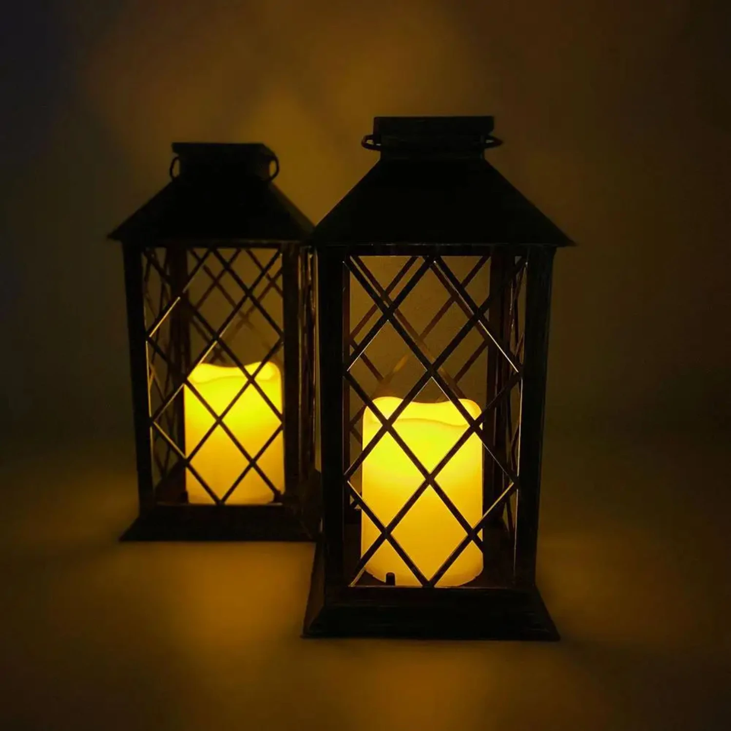 Retro  Lantern  Hanging Candle Lamp Portable Outdoor Camping Night Lamp  Yard Garden Decor  Atmosphere Light