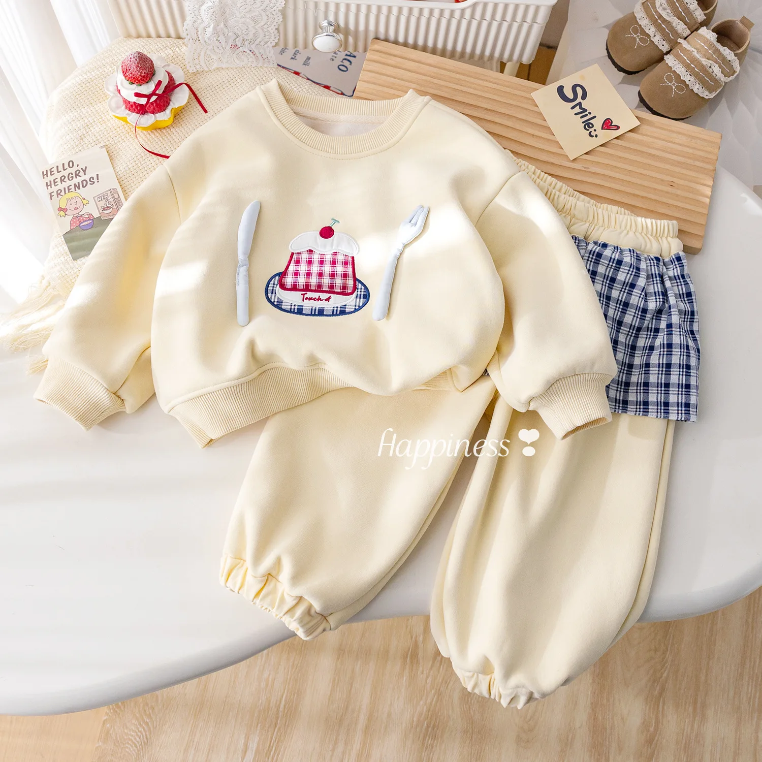 

Children Girls Two-piece Set New Winter Cake Embroidery Thicken Warm Kids Girl Sweatshirt Tops+plaid Patchwork Toddler Girl Pant