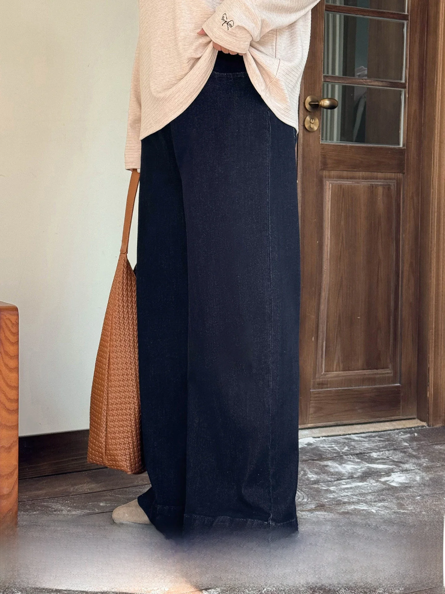 

Джинсы с высокой талией и широкими штанинами больших размеров для женщин, в стиле ретро, с декоративными элементами, из хлопковой смеси, удобные повседневные джинсовые брюки