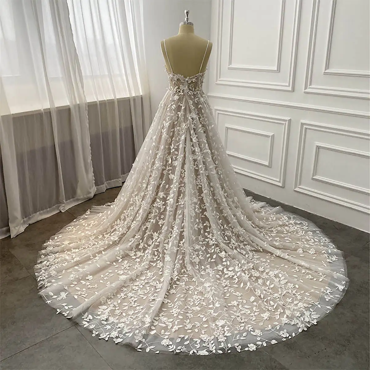 Exquisito vestido de novia de línea A hecho A mano, vestidos de novia sin mangas con escote Corazón, apliques de correa de espagueti, vestidos de novia de encaje transparente