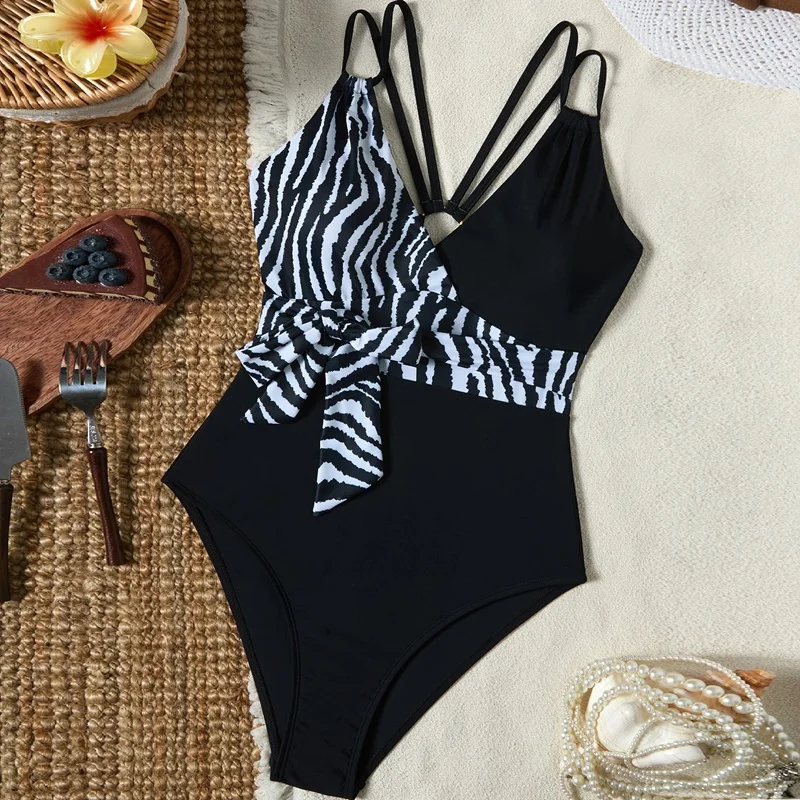 

Полосатый купальник с V-образным вырезом, женский слитный купальник с пэчворком, пуш-ап, перекрестной спинкой, полностью закрытый, облегающий, пляжная одежда 2026