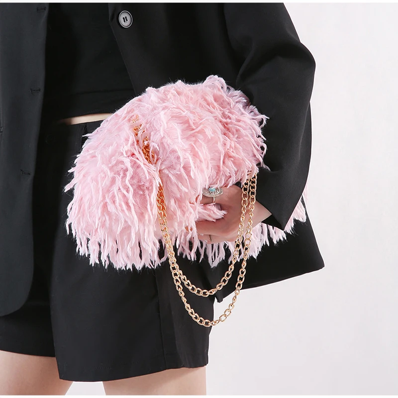 Lockige, flauschige Kunstfeder-Plüsch-Umhängetasche mit Kette, Damen-Clutch mit Falten-Design für Partys und Abendveranstaltungen, Herbst/Winter – Detail 5