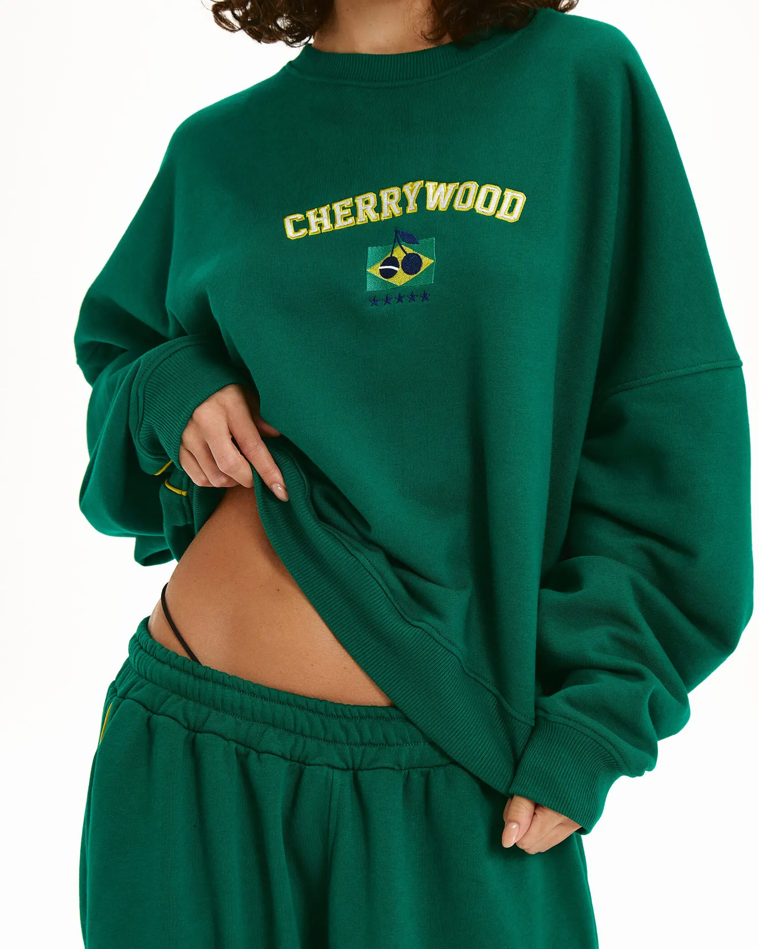 Y2K Brazil Woman Sweatshirts Cherry Wood Letter Embroidered Female hoodie Long Sleeves O-neck Pullovers Sporty Hiphop Clothing