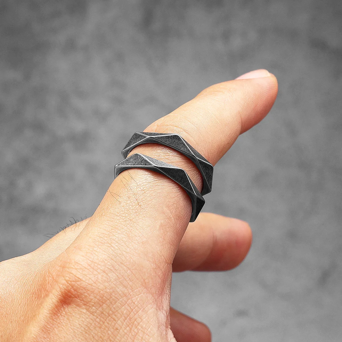Rhombic Geometric Cut Men Rings Stainless Steel Retro Punk Rock Minimalism Women Jewelry Fashion Accessories Gift Wholesale