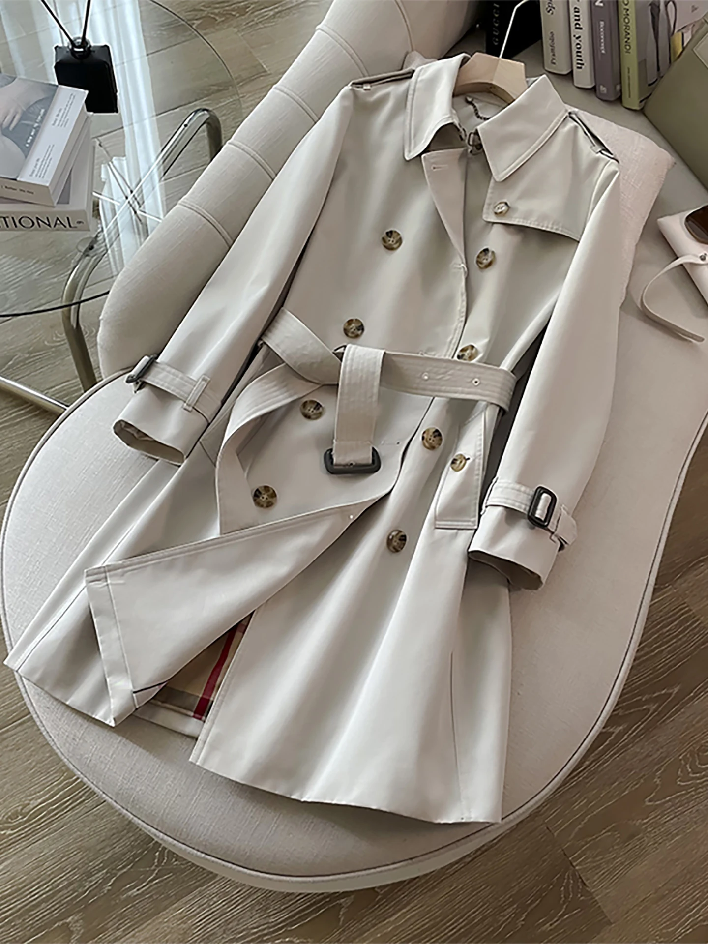 British Style Women's Mid-Length Coat 2026 New Waist-Cinching Slimming Short Classic Double-Breasted Large Brand Outerwear
