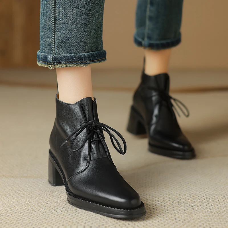 2024 New Winter Pointed Toe Women Boots Lace Up Chunky Heel Women Shoes Retro Western Boots Ankle Boots Genuine Leather Chelsea