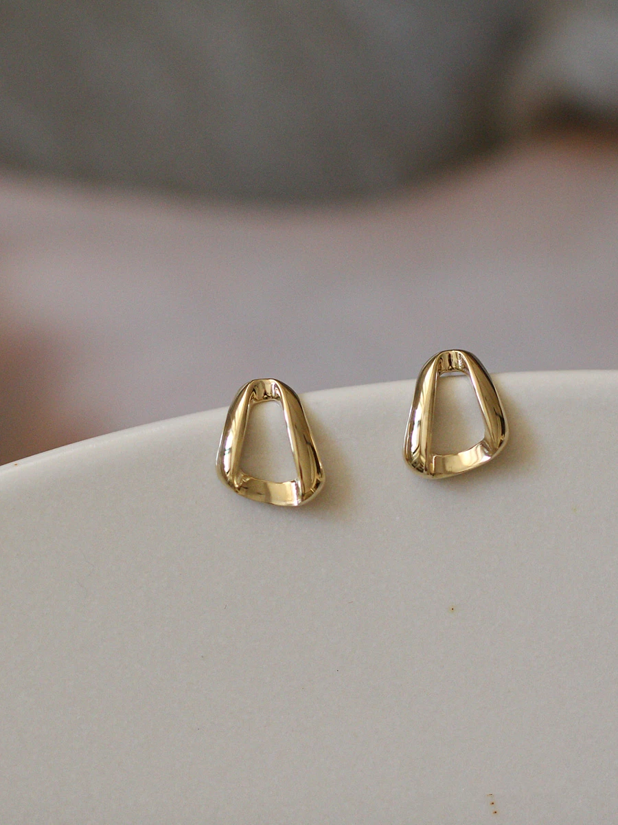 GOLDtutu Pure 9K Gold Earrings, Stereoscopic Triangle, Fashionable Jewelry, New Arrival, 2021, kj438