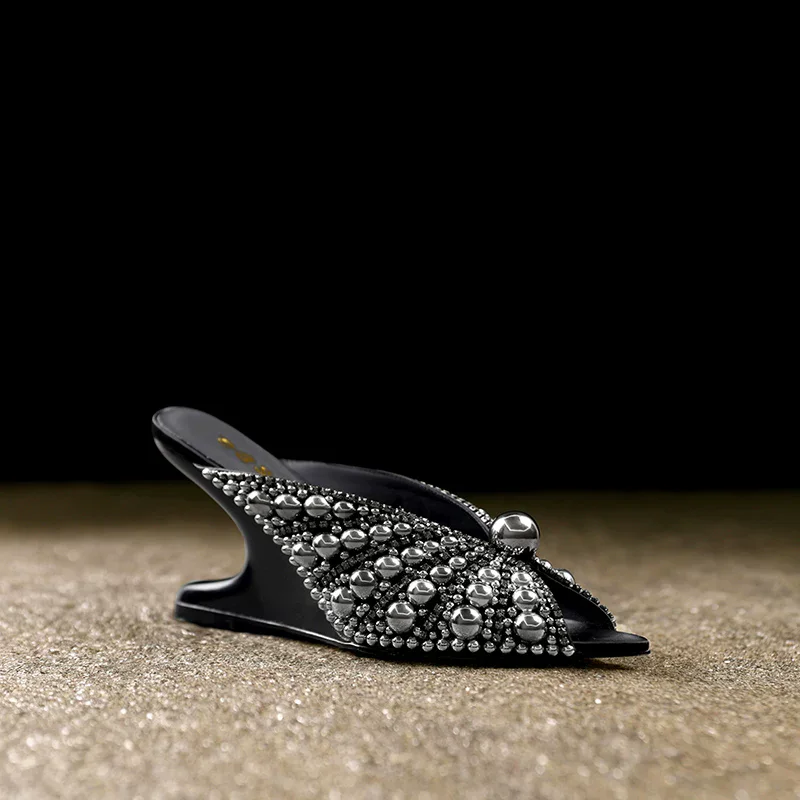 Summer New Pointed Fish Mouth Pearl Water Diamond Shaped Slope Heel Fashion Slippers Banquet Dress High Heels Women's Sandals