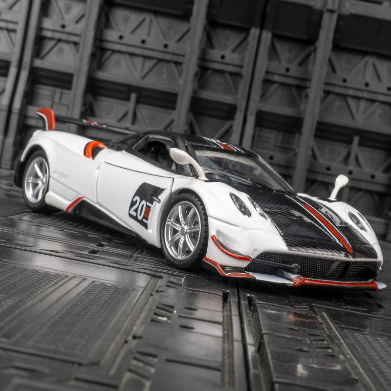 

CCA 1:32 Pagani Fengshen Alloy Supercar Model Car Ornament Sound and Light Open Door Boy Toy Car