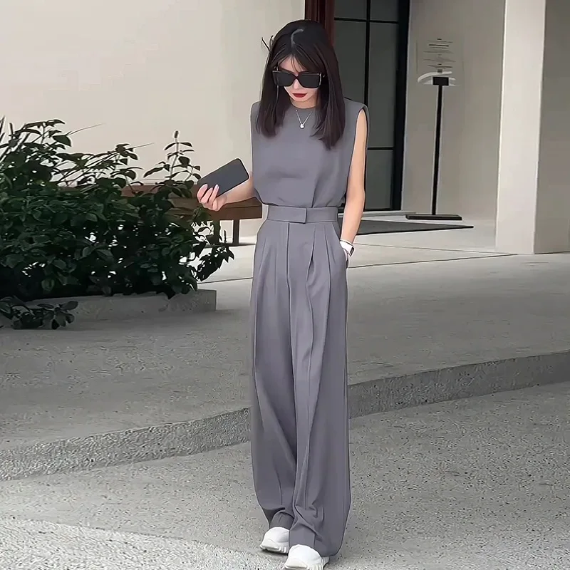 

Gray Fashionable Two-Piece Set Elegant Korean Style Commute Design Summer 2025 New Arrival Slimming Simple Chic Workwear