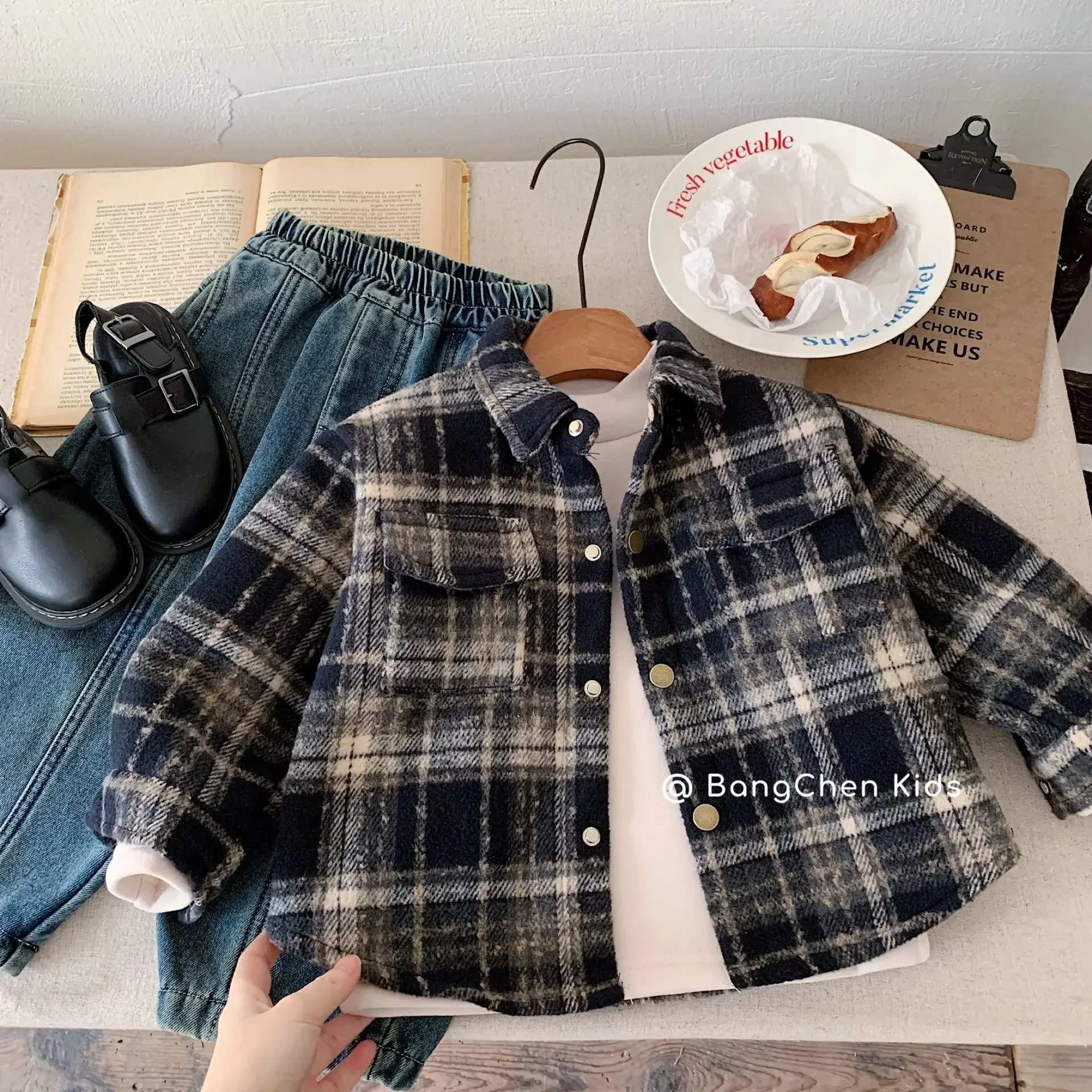 Children Shirt 2024 Winter Tweed Fleece Jacket Boys Vintage Plaid Handsome Shirt Long Sleeve Fashion Top Boy Shirt