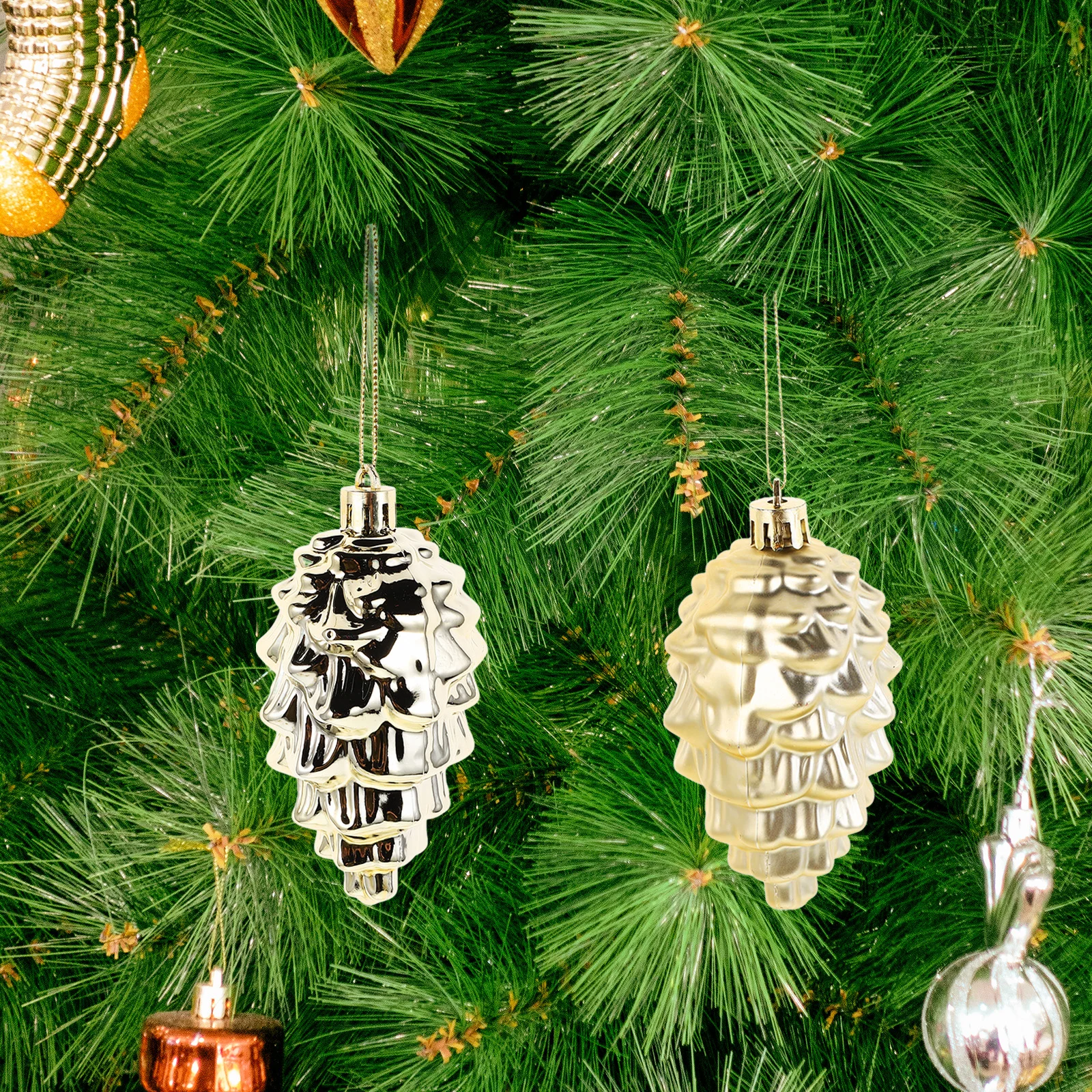 

8pcs Plastic Pinecone Ornaments For Christmas Tree Shatterproof Large Pinecone Balls Festive Elegant Holiday Party