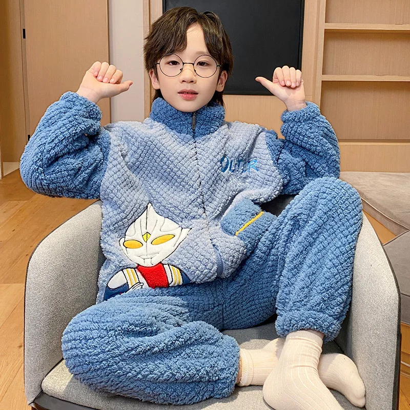 Ultraman Superman's new boys' flannel winter velvet thickened pajamas zipper cardigan warm older children's loungewear set