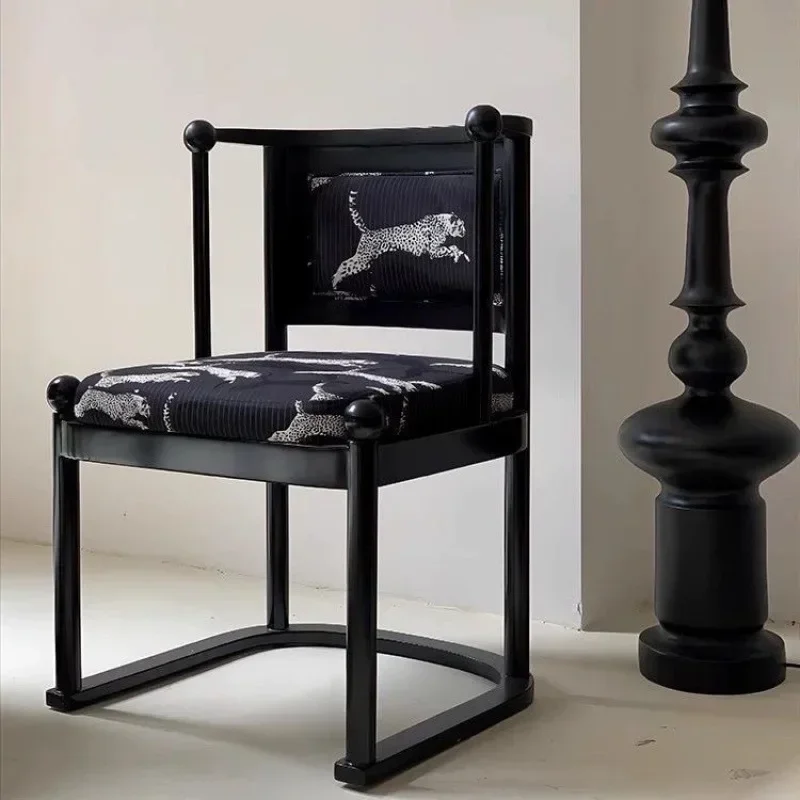 French light luxury retro, niche household medieval solid wood dining chair, European single chair leopard ins chair