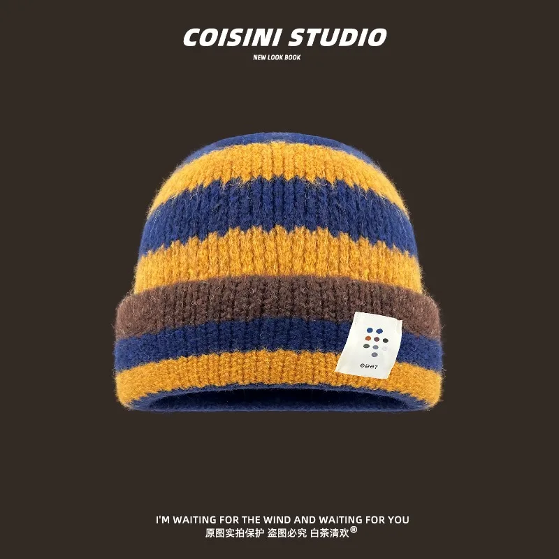 Japanische Retro-Strickmütze mit Streifenmuster und aufgesetzten Elementen für Damen und Herren, Wintermode, warm, schützt die Ohren, Mütze im Skull-Design. – Detail 6