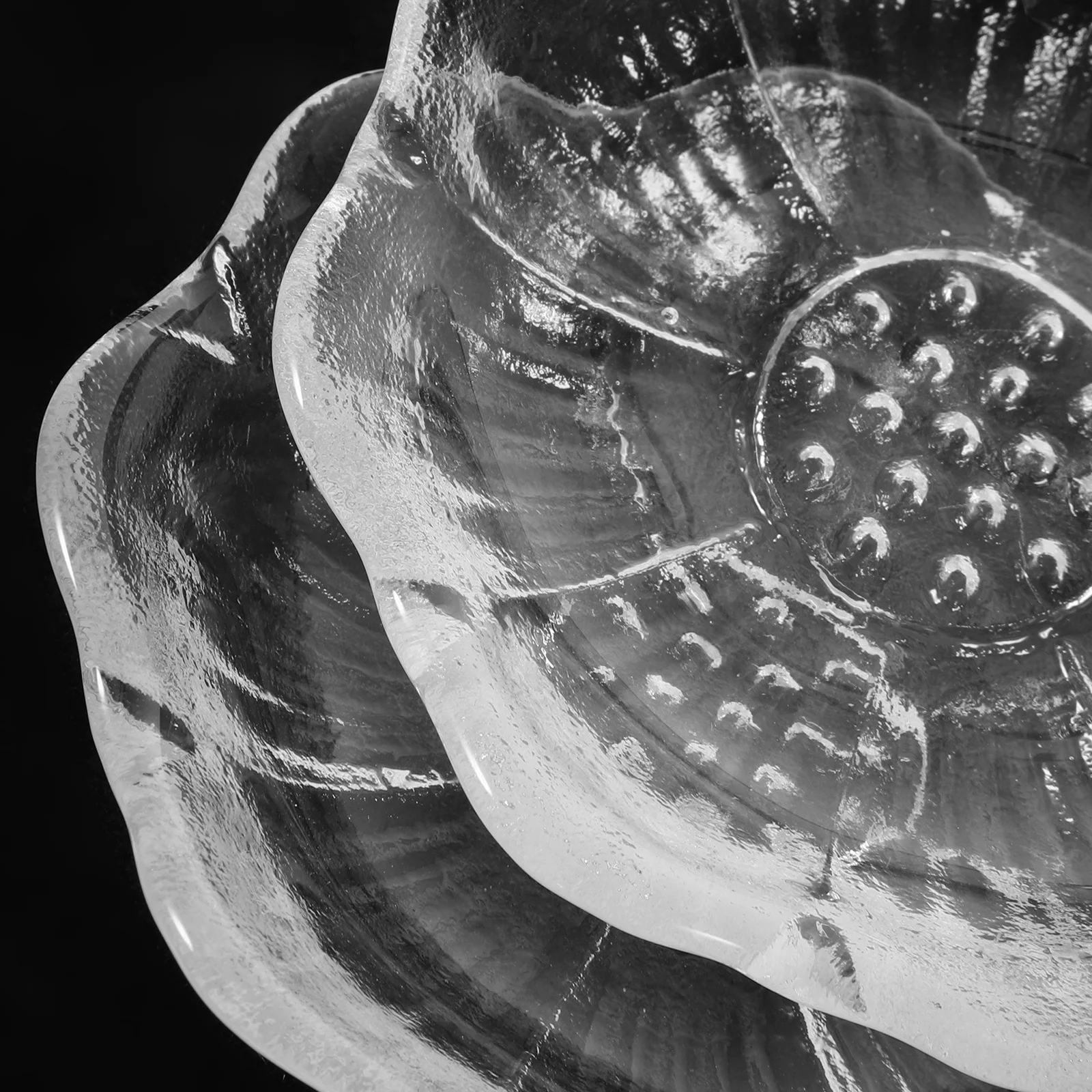 

4Pcs Glass Tea Saucer Clear Cup Mat Heat Insulation Drink Coaster for Home Office Decorative Tableware Set Kitchen Dining