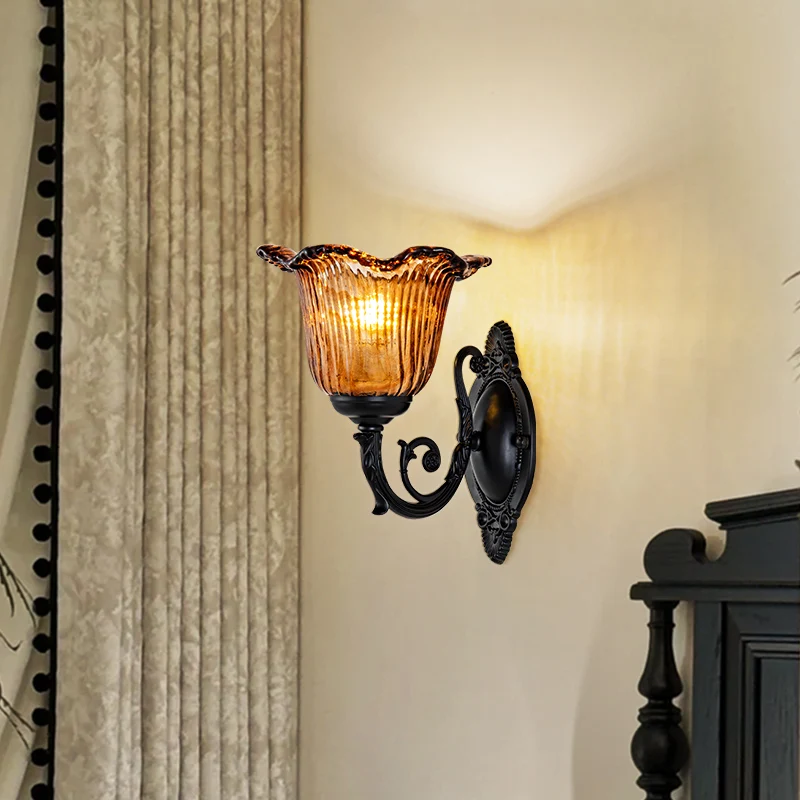 

American retro wall lamp French Hepburn style living room aisle bedroom bedside decorative wall lamp shop aisle balcony lamp