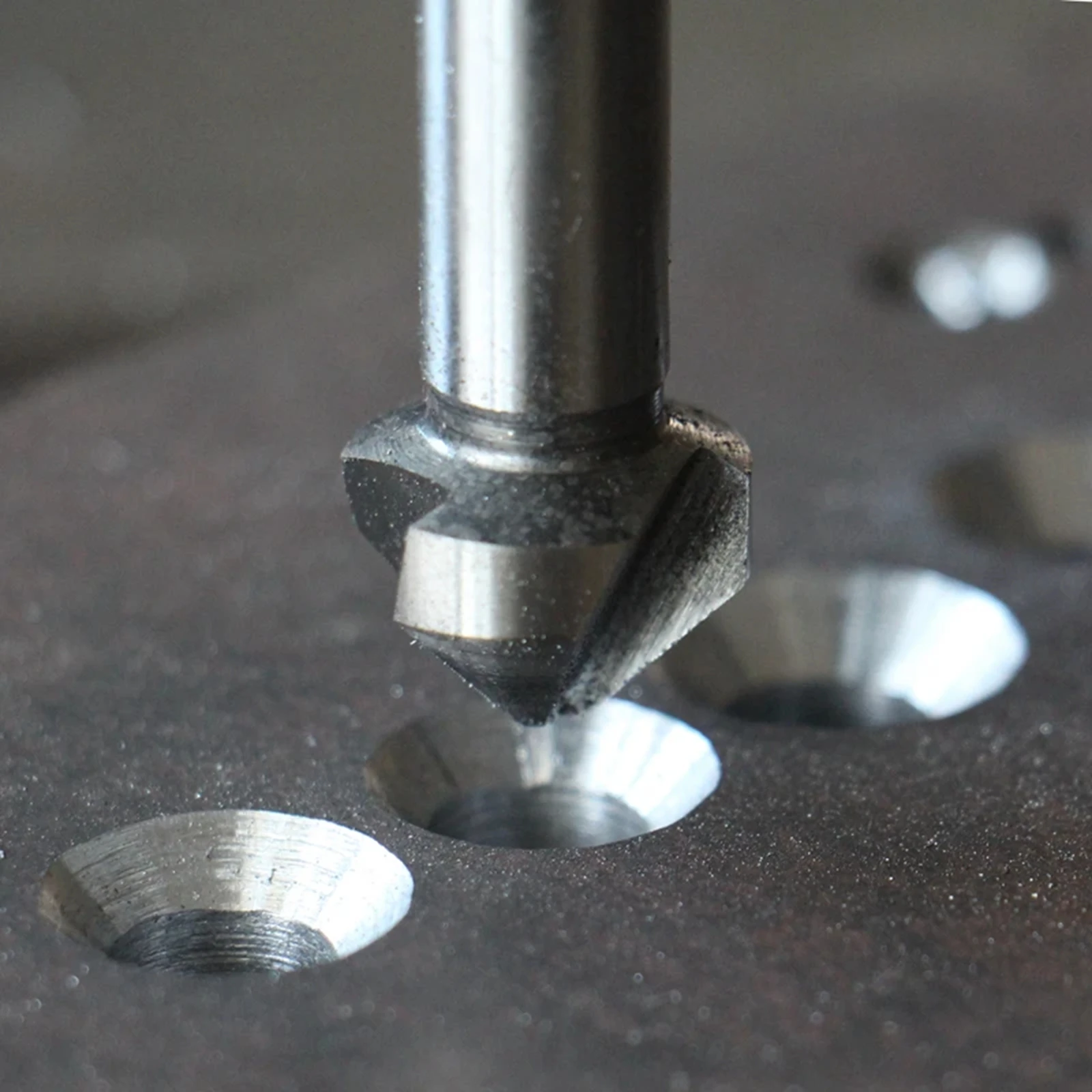 4,5-50 mm 3-Schneiden 90-Grad-HSS-M2-6542-Senker-Fasenbohrer für Edelstahl und Aluminiumlegierungen – Detail 1
