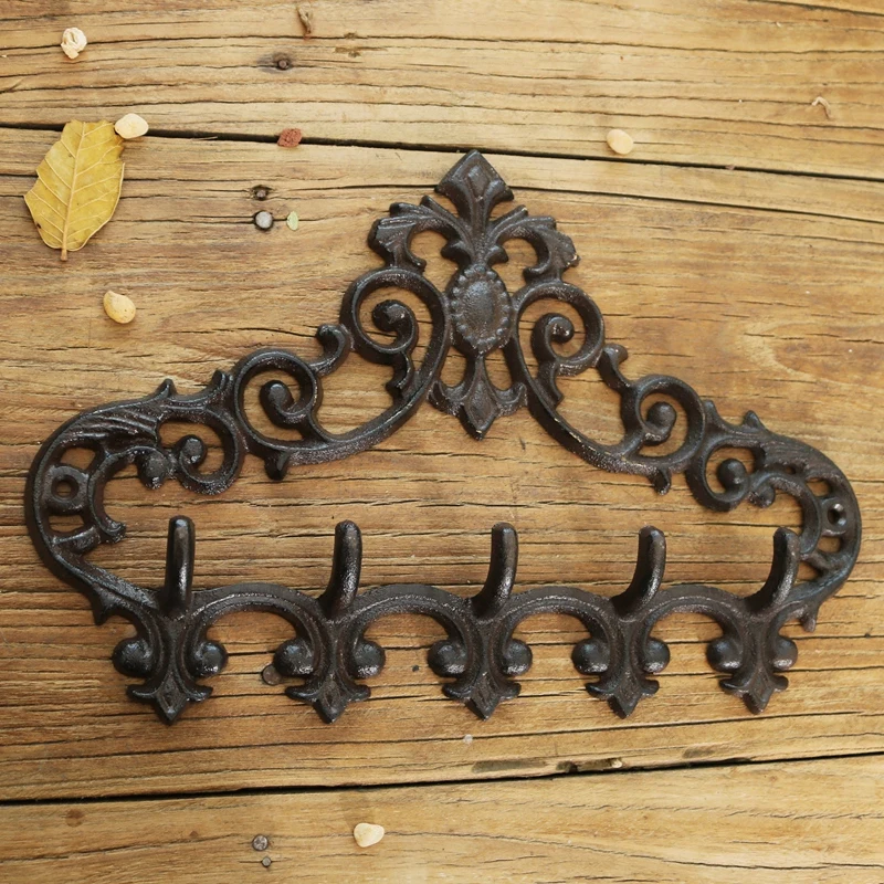 

Retro Hollow Out Cast Iron Crown Hook Up Crafts Princess Room Wall Decoration Outdoor Ornaments European Style Home Decoration