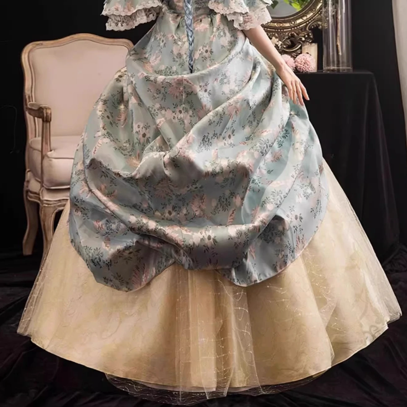 European Medieval Palace Uniform Aristocratic Photo Travel Photography Model Dress Performance Evening Makeup Elegant Princess