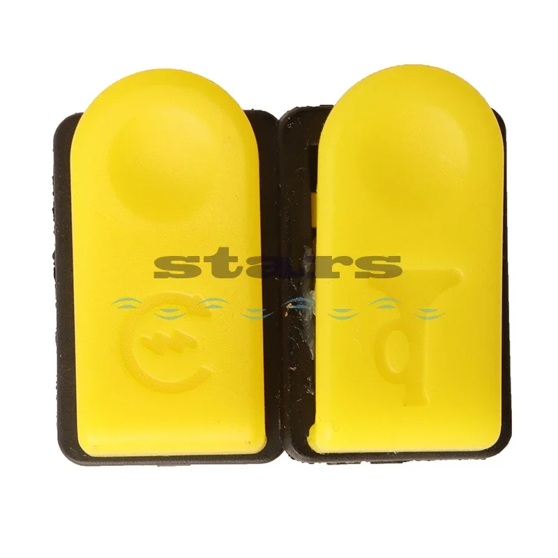 Botón de interruptor de bocina de 2 pines para ciclomotor Scooter GY6 50 80 139QMB Tank Urban 50 / Roketa Maui MC-08-50 / Taotao Funny / Lance GTR 50