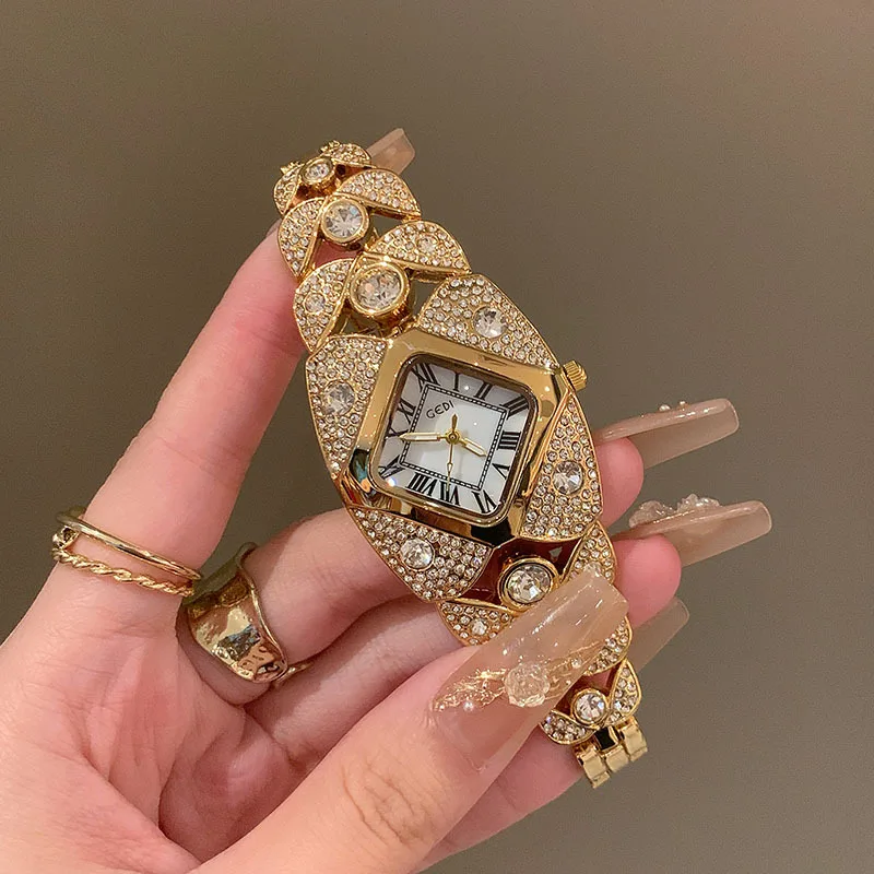 レトロな腕時計高級女性ファッションシンプルな-2026-新菱形ゴールドクォーツ時計ハイエンドステンレス鋼時計ギフトアクセサリー女性