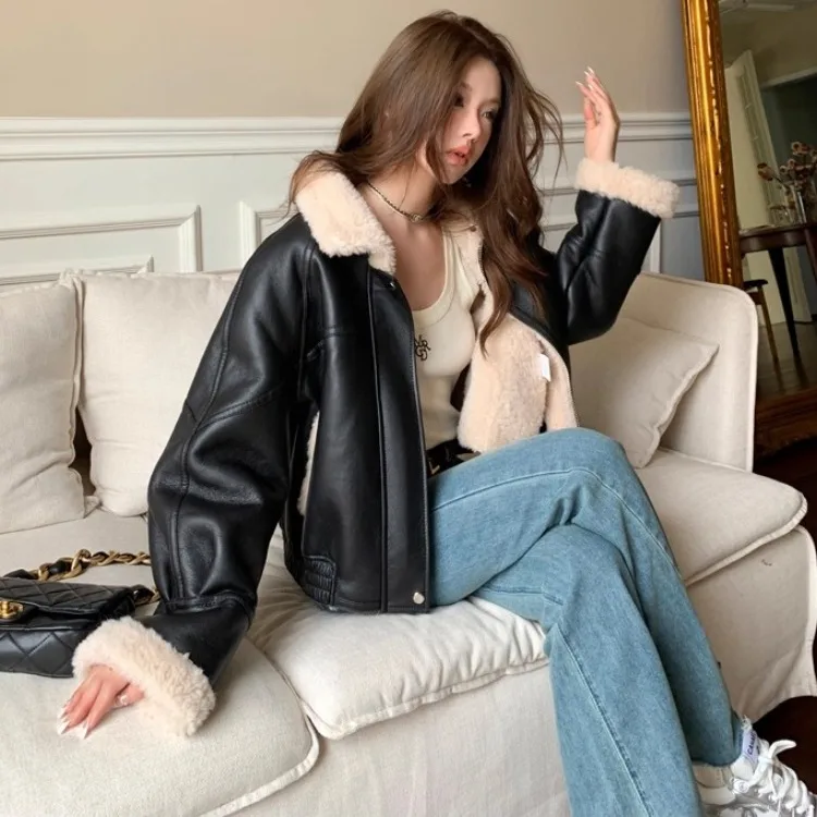 

Women's Thiened Loose Fur Leather Jaet 2025 Autumn Winter New Sle Sweet Cool Motorcycle Clothes Upper Apparel