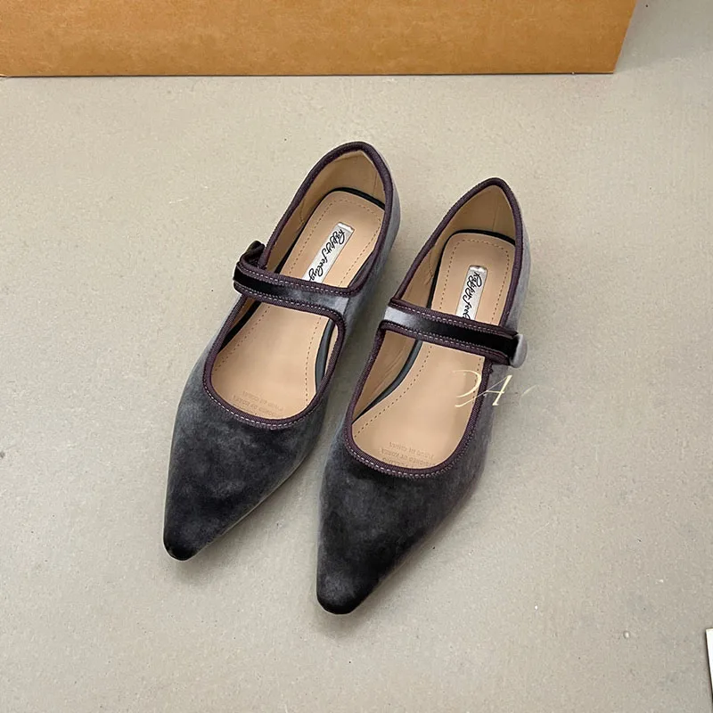 Neue modische Damen-Mary-Jane-Schuhe mit spitzer Zehenpartie, flache Schuhe mit niedrigem Absatz, weiche Damen-Seidenschuhe, elegante Damen-Lolita-Schuhe – Detail 5