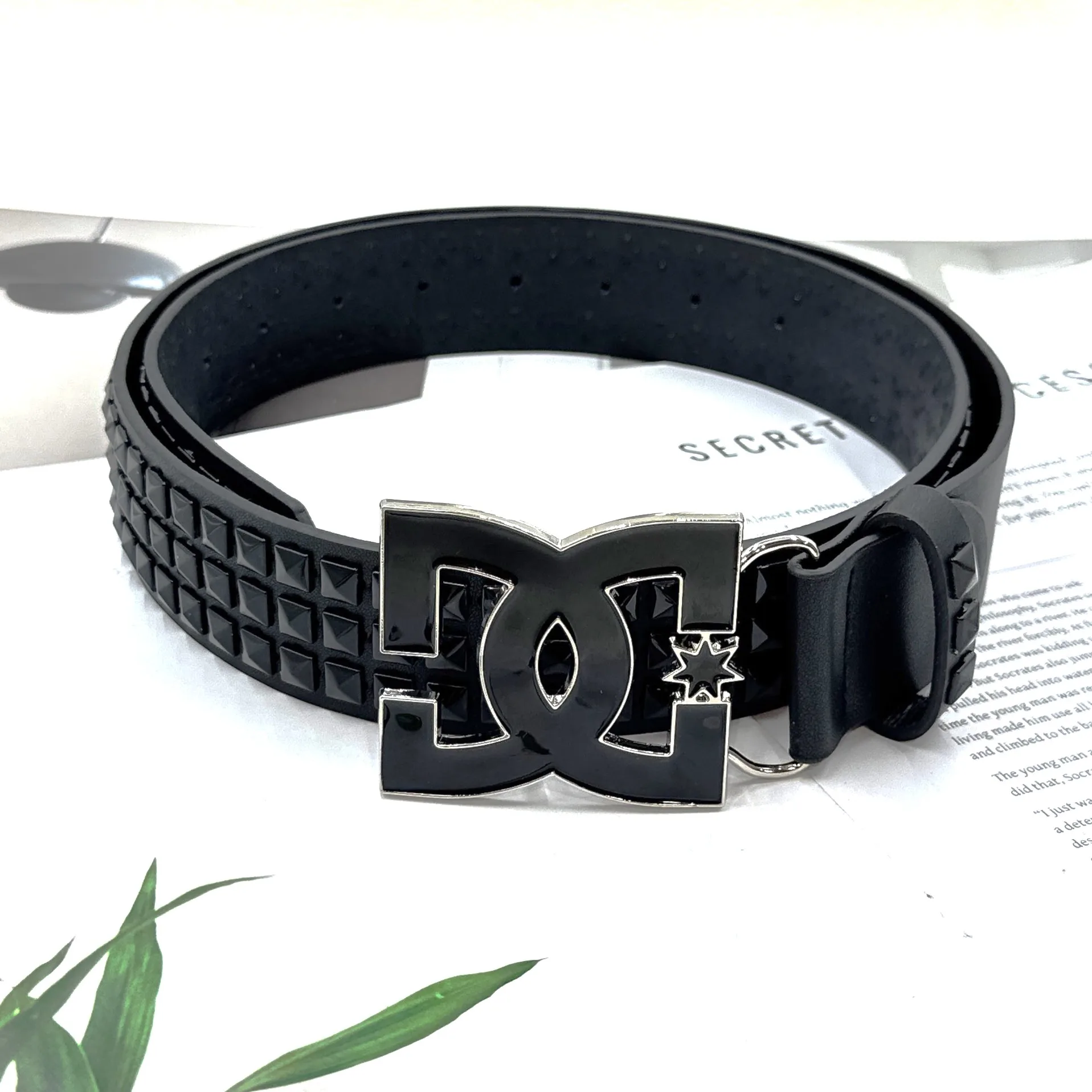 2026 Luxury Punk Belt for Women & Men – Y2K Style, Studded Design, High-Quality, Fashionable Metal Buckle Versatile Staple