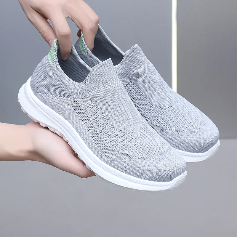 

Men's 2025 lightweight cushion sole leisure shoes new sports shoes comfortable and breathable outdoor sports leisure shoes