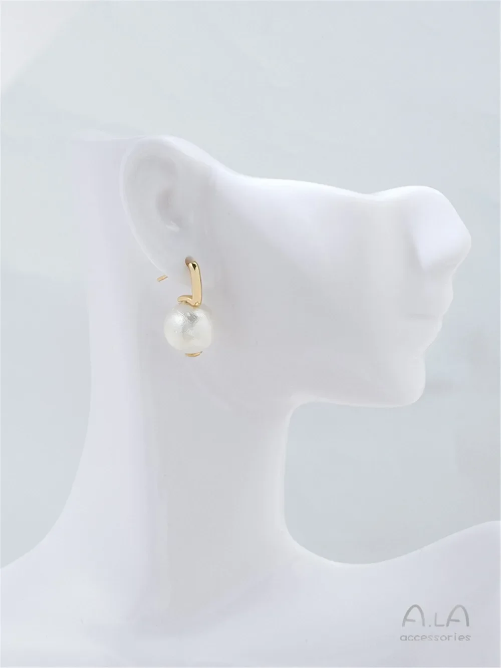 14K Gold Wrapped L-shaped J-shaped Bead Earrings 925 Silver Needles DIY Handmade Pearl Handmade Ear Jewelry Material F410