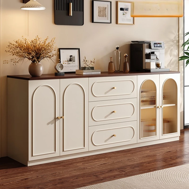 

Обеденный боковой шкаф из цельного дерева, встроенное хранилище у стены, новый чайный шкаф 2025 года, небольшая квартира, гостиная, хранилище