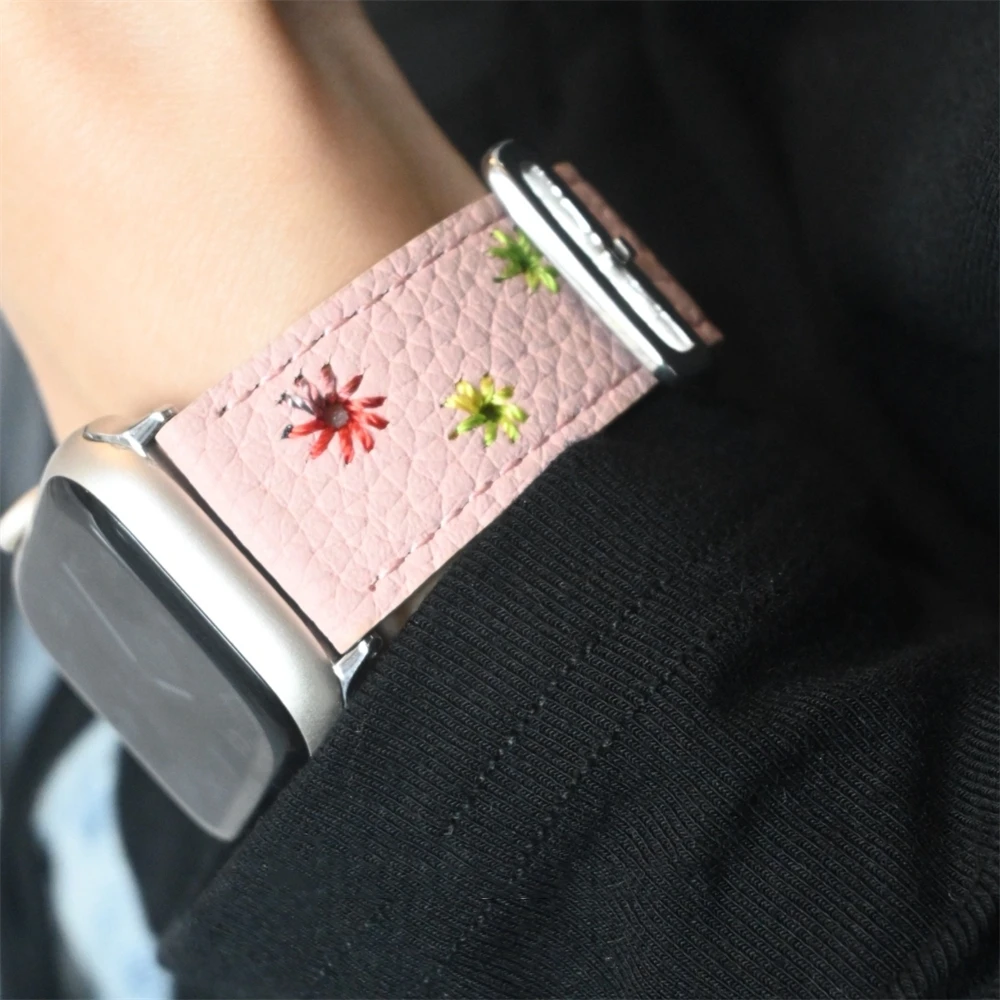 Cinturino floreale in pelle con motivo litchi di lusso per Apple Watch 44mm 40 45 41 49 42 38mm cinturino morbido per Ultra Series 9 8 SE 7 6 5 4 3