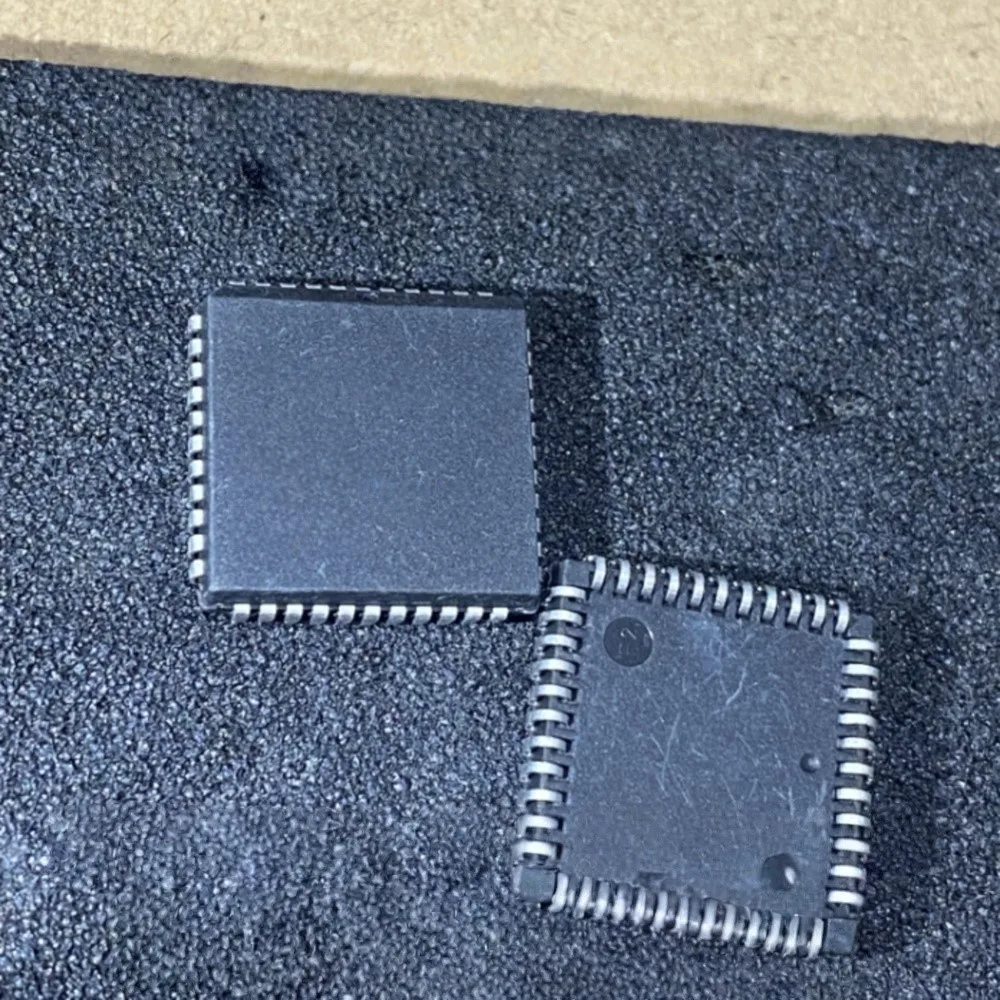 1-100PCS 2057C BQ2057C BQ2057CTSTR S2000V4-P 21658291-9 IQS333 IQS333-0-QFR BB21F16G EFM8BB21F16G-C