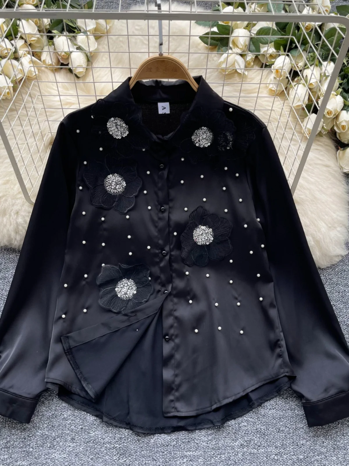 

French Retro White Bead Sequin Single Breasted Long Sleeved Women's Shirt Autumn 2024 New Black Embroidered Flower Blouses Tops
