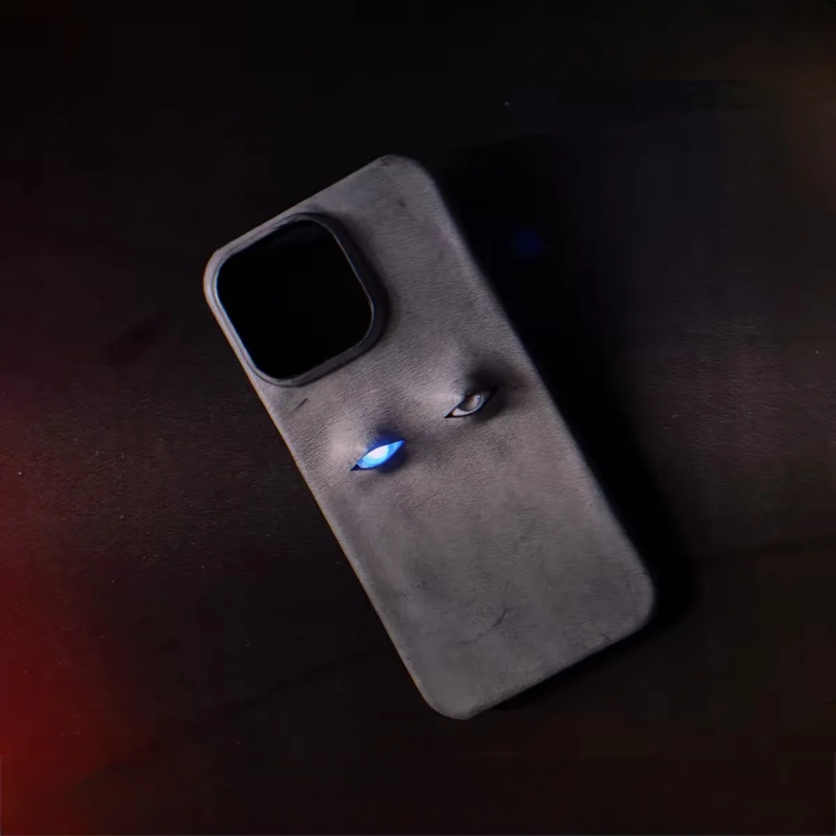 

Luminous eyes phone case, suitable for iPhone. Leather retro style, purely handmade creative and personalized phone case.