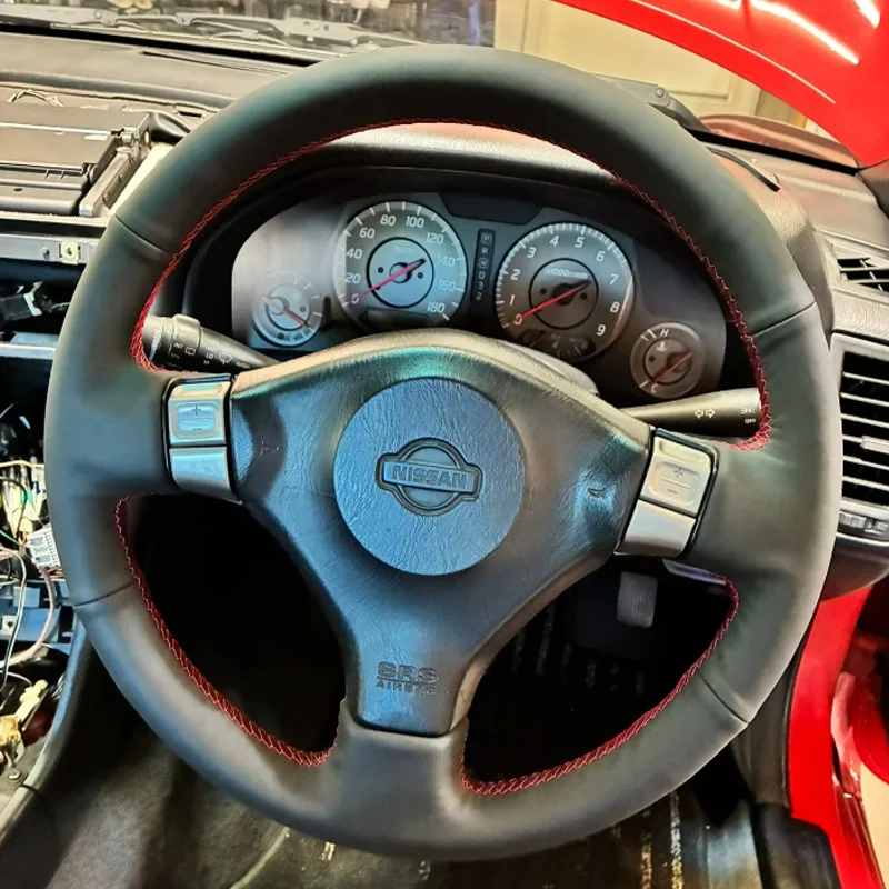 Capa de Volante de Carro em Couro Preto Liso com Costura Vermelha para Nissan Silvia S15 200SX S15 Skyline GT-R R34 1998-2002