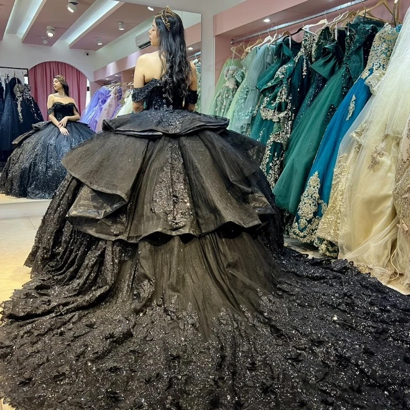 

Black Off The Shoulder Quinceanera Dress Ball Gown Applique Lace Beading Crystals Tull Corset Sweet 16 Vestido De 15 Anos