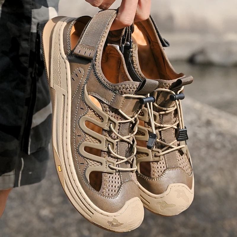 

High-quality Men Young Ventilation Soft Sole Seaside Sandals Summer Outdoor Lightweigh Non-slip Comfortable Grid Beach Sandals