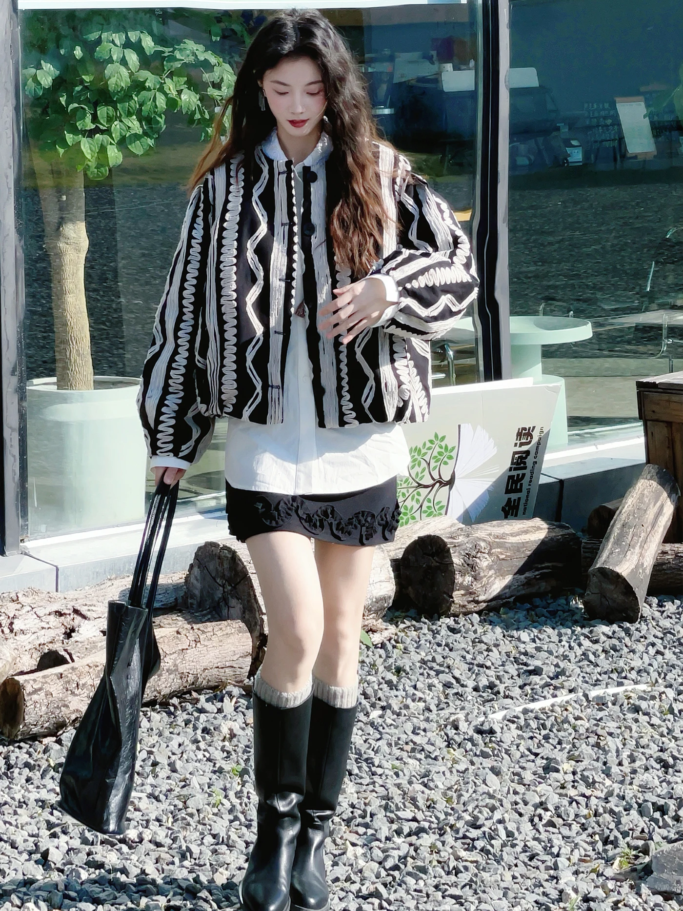 

Зимняя утепленная пуховая куртка IANTSUI: свободный крой, повседневный стиль, модное женское пальто