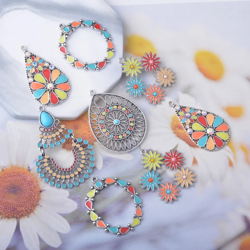 10 Stück Boho Zinklegierung Ohrringe Blumenanhänger Retro-Stil Anhänger-Set DIY Damenohrringe – Detail 3