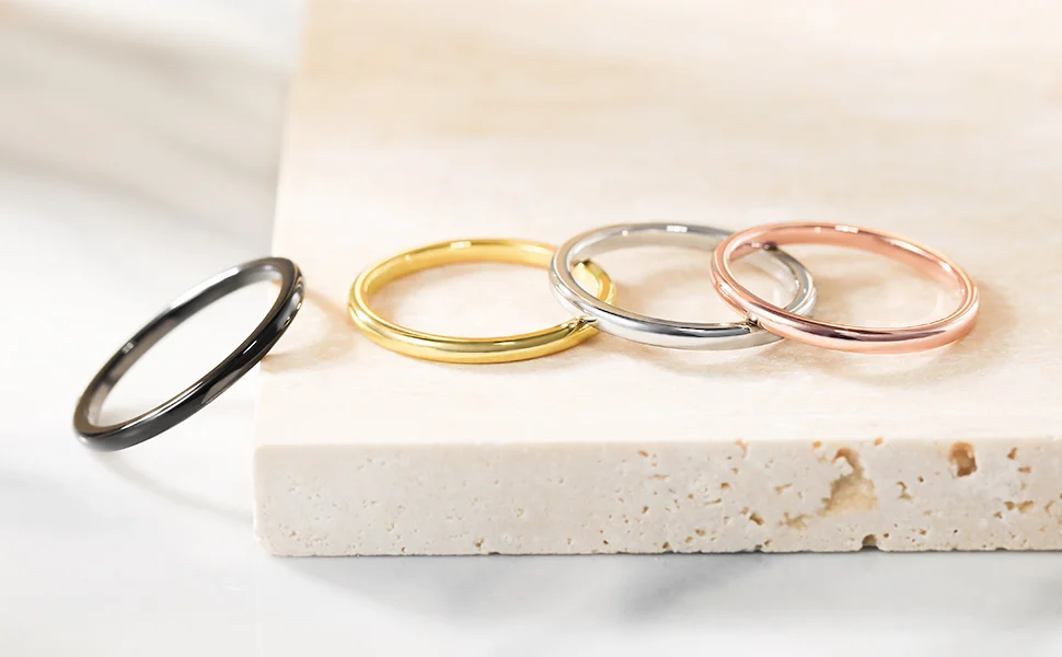 TIGRADE Wolfram 2mm Dünner Ring für Damen Poliert Schwarz Gold Roségold Silberfarben Matt Modischer Damenring für Alltag und Party – Detail 2